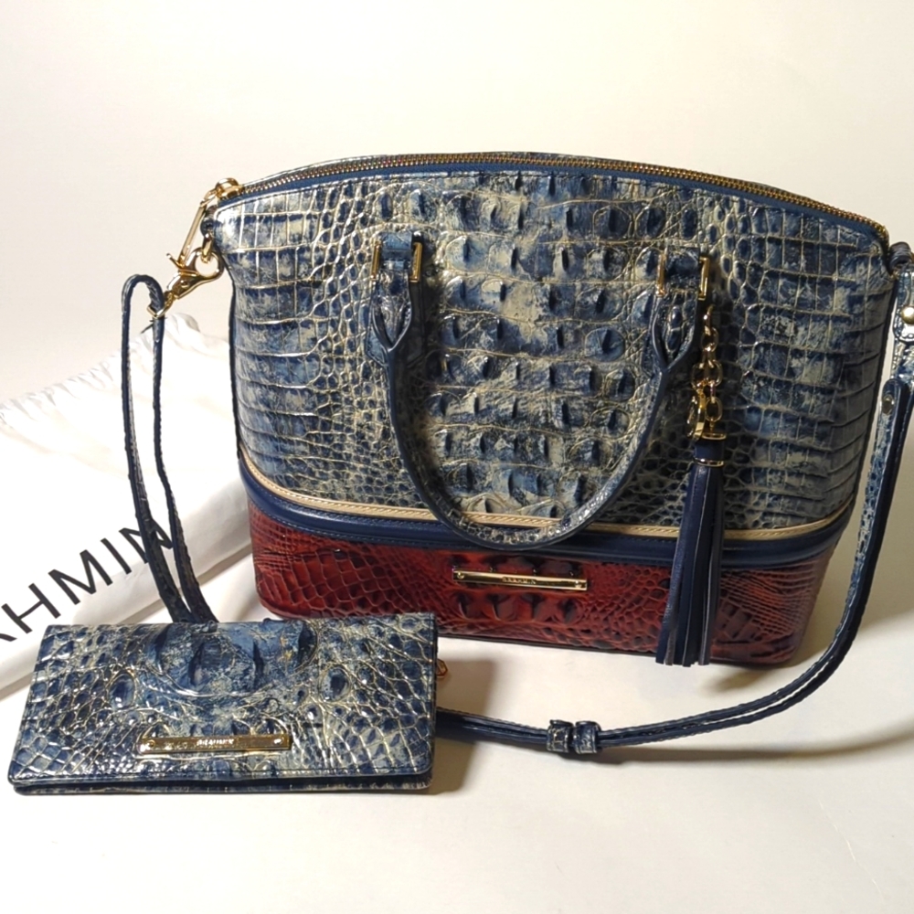 Almost new Duxbury Satchel Glacier Eastwood with matching wallet.